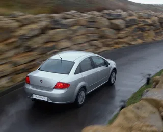 Сжать кулак. Пересчитываем по пальцам плюсы седана Fiat Linea