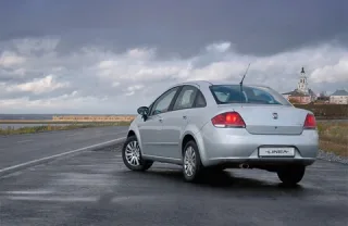 Сжать кулак. Пересчитываем по пальцам плюсы седана Fiat Linea