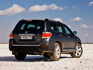 Не шовковий шлях. Доводимо до поволзької крайності кросовер Toyota Highlander