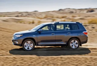 Не шовковий шлях. Доводимо до поволзької крайності кросовер Toyota Highlander
