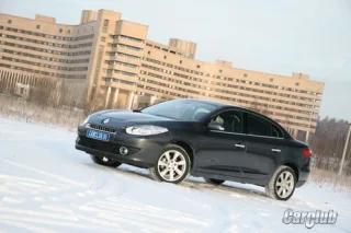 Тест-драйв Renault Fluence: семейные ценности