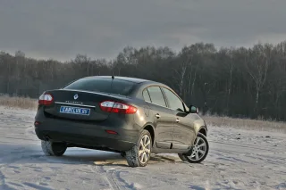 Тест-драйв Renault Fluence: семейные ценности