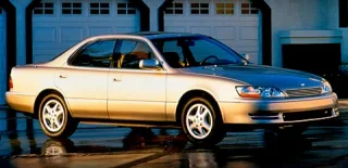 Wrong button? Reflecting on the place of the Lexus ES 350 sedan in life
