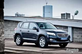 KIA Sportage vs Toyota RAV4: Час змін