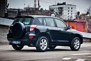 KIA Sportage vs Toyota RAV4: Час змін