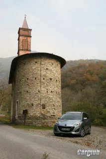 Test drive Mazda5: stylish family man