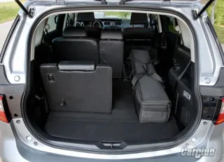 Test drive Mazda5: stylish family man