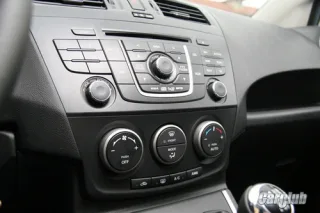 Test drive Mazda5: stylish family man
