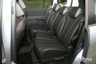 Test drive Mazda5: stylish family man