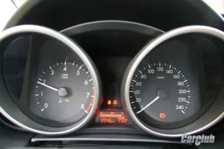 Test drive Mazda5: stylish family man