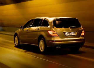Звезда объявлений. Берём Волоколамск на минивэне Mercedes-Benz R-класса
