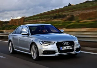 Дореволюционный. Теряемся во времени за рулём нового седана Audi A6