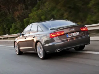Дореволюционный. Теряемся во времени за рулём нового седана Audi A6