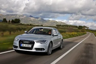 Дореволюционный. Теряемся во времени за рулём нового седана Audi A6