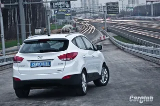 Hyundai ix35 VS Honda CR-V: кожному своє