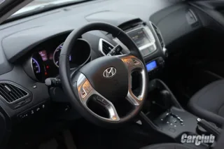 Hyundai ix35 VS Honda CR-V: кожному своє