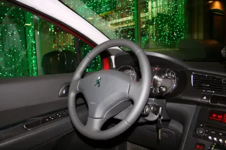 Тест-драйв Peugeot: У 2011 на 3008