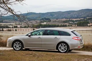 Французьк. Вчимося вимовляти «Peugeot 508» з німецьким акцентом