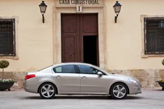 Французьк. Вчимося вимовляти «Peugeot 508» з німецьким акцентом