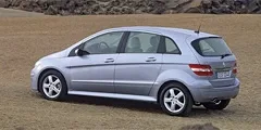 Lexus CT 200h.