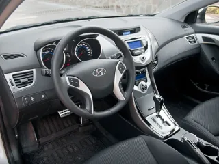 Елантропія. Хитаємось на хвилях у новому седані Hyundai Elantra