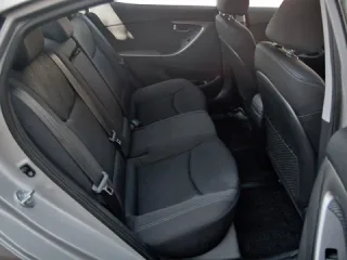 Елантропія. Хитаємось на хвилях у новому седані Hyundai Elantra