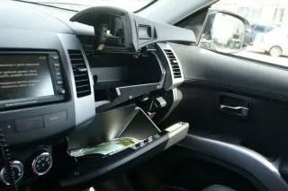 Mitsubishi Outlander XL