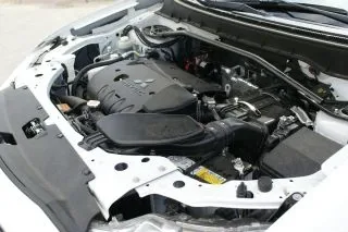 Mitsubishi Outlander XL