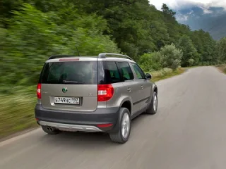 Adaptation. Meeting the right Skoda Yeti crossover with a 'robot'