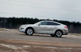 Honda Crosstour.