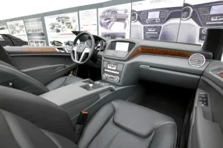Repositioning. We note the ingenuity of the authors of the Mercedes-Benz M-Class crossover