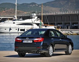 Носій. Міняємо заїжджений седан Toyota Camry на новий