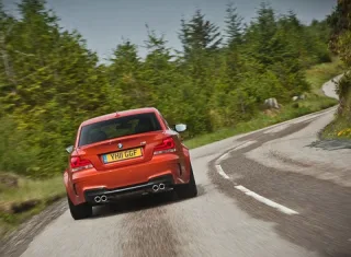 Зазеркалье. Притворяемся британцами в немецком купе BMW 1 Series M