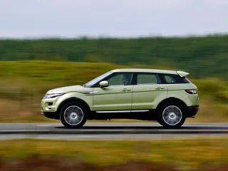 Everything is decided. We make the Range Rover Evoque show its character