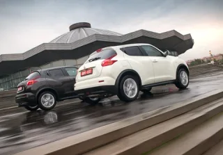 Энтомология. Ловим в один сачок два кроссовера Nissan Juke