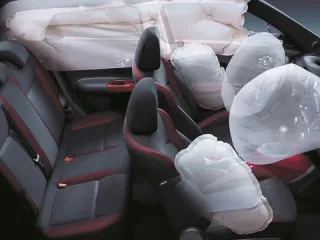 Энтомология. Ловим в один сачок два кроссовера Nissan Juke