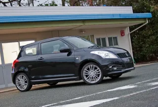 Сказка о спорте. Знакомимся с моделью Suzuki Swift Sport на заводском полигоне