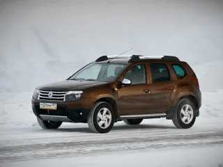 And a fur coat as a bonus. Ironing Uzbek roads in a Renault Duster crossover