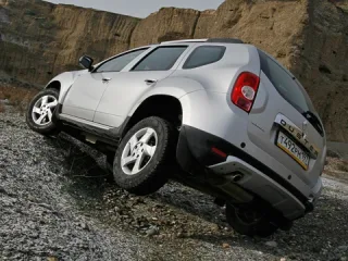 And a fur coat as a bonus. Ironing Uzbek roads in a Renault Duster crossover