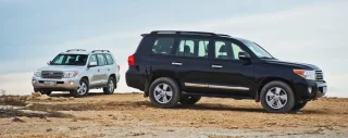 Покрываем пылью обновлённый внедорожник Toyota Land Cruiser 200