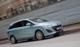 З'ясовуємо, хто ближче до фітнесу, — Ford Grand C-Max або Mazda5