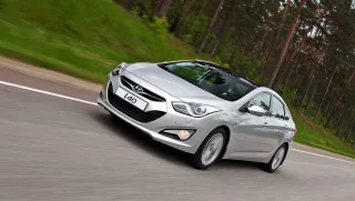 Разбираемся, в чём смысл седана Hyundai i40