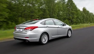 Разбираемся, в чём смысл седана Hyundai i40