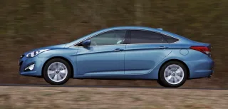 Разбираемся, в чём смысл седана Hyundai i40