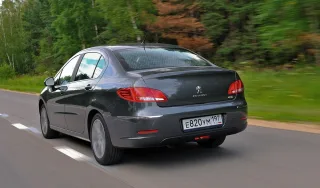 Peugeot З'ясовуємо характер зросійщеного «француза» Peugeot 408