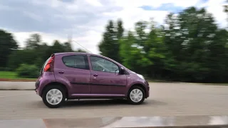 Сверяем хэтчбек Peugeot 107 с полноценным автомобилем