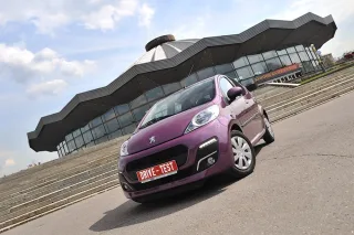 Сверяем хэтчбек Peugeot 107 с полноценным автомобилем