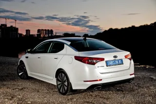 Тест-драйв Kia Optima: від кутюр