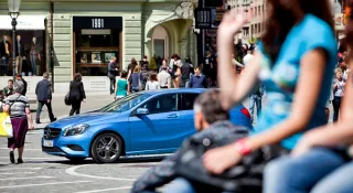 Зазнаємо атаки нового хетча Mercedes A-класу