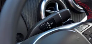 Зазнаємо атаки нового хетча Mercedes A-класу